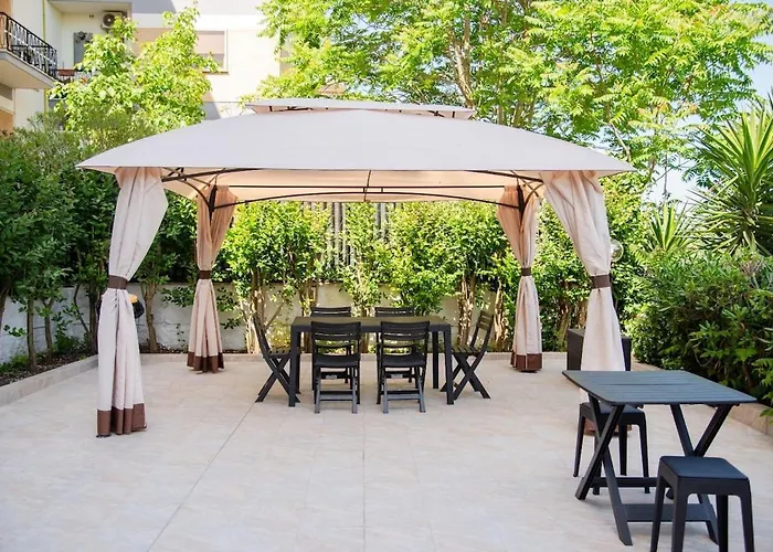 The Greenden Terrace, Bbq & Table Tennis דירה